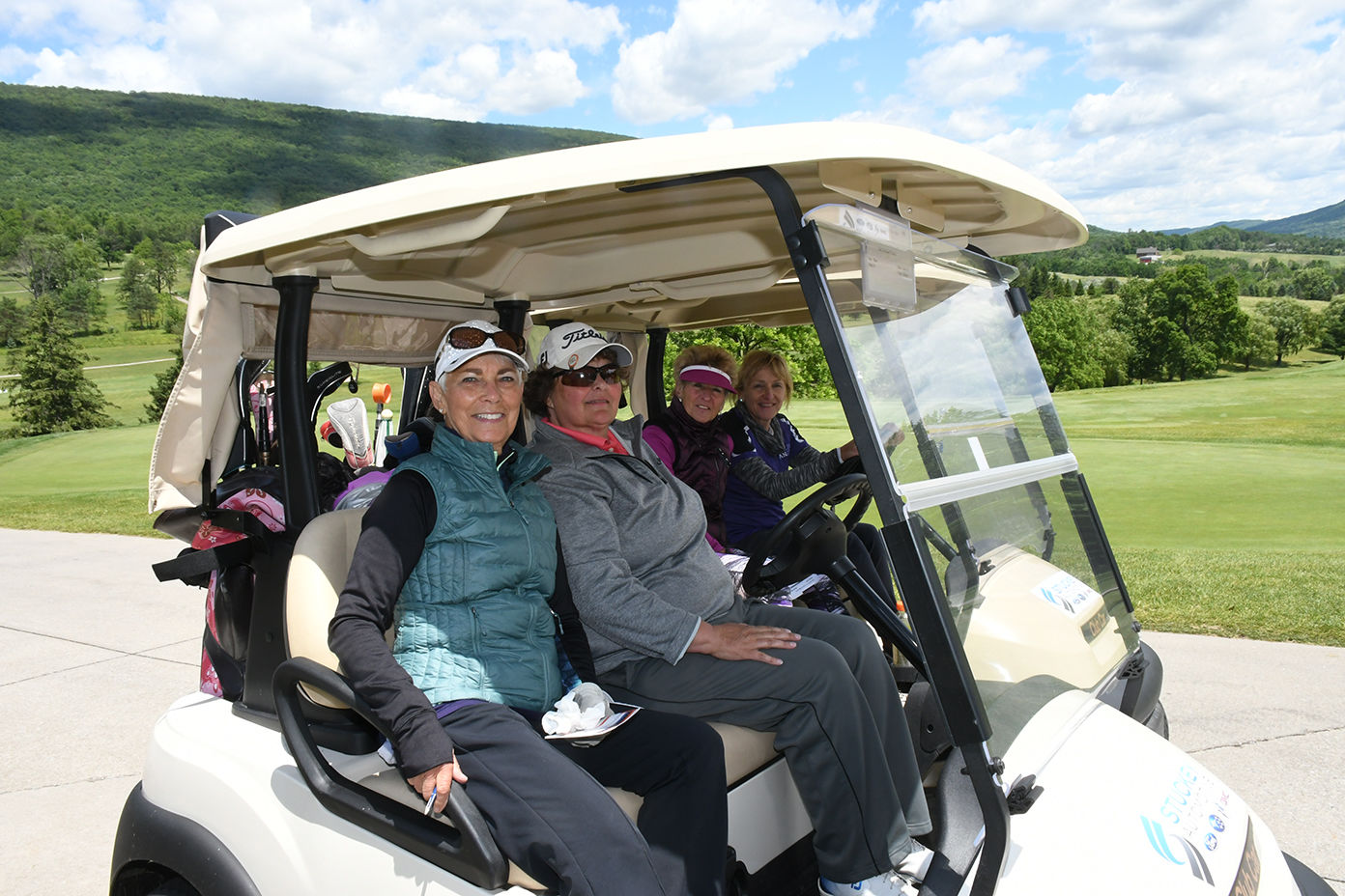  #ICAN Tee Off For a Cure to Sideline Cancer (Fall 2020) background image