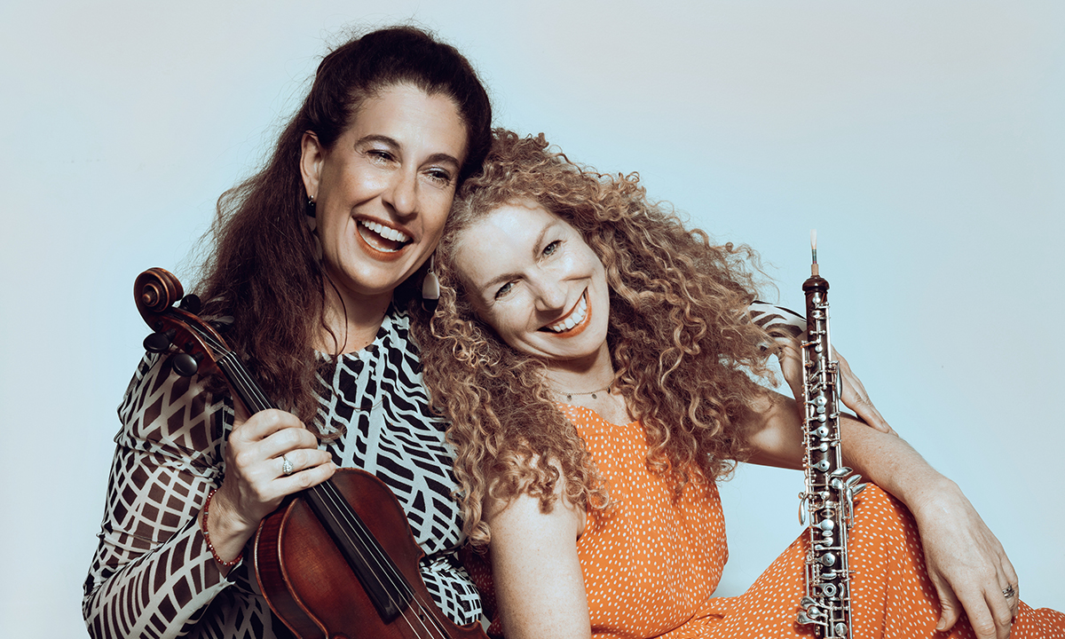 Rachel & Keve : Eclectic Cabaret background image