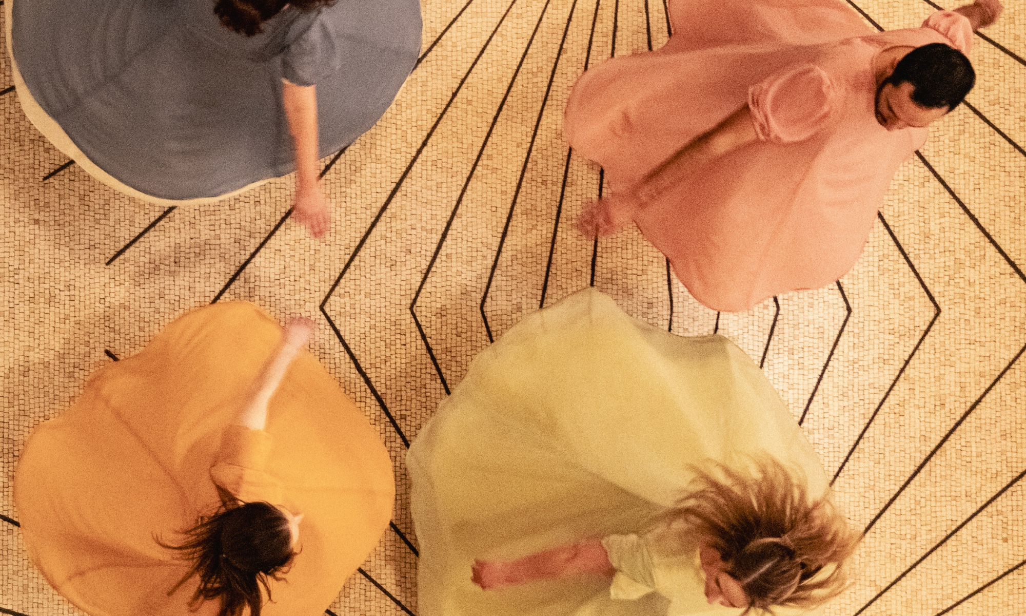 RE|dance group: In C, a vigorous study of time background image