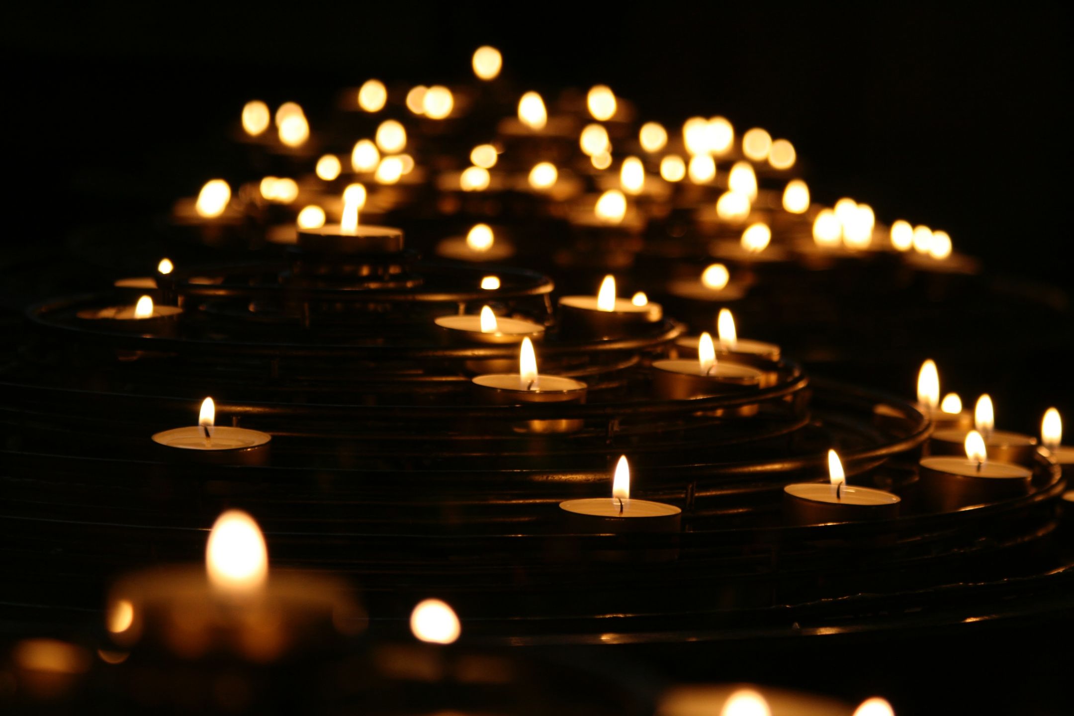 Living with Grief background image