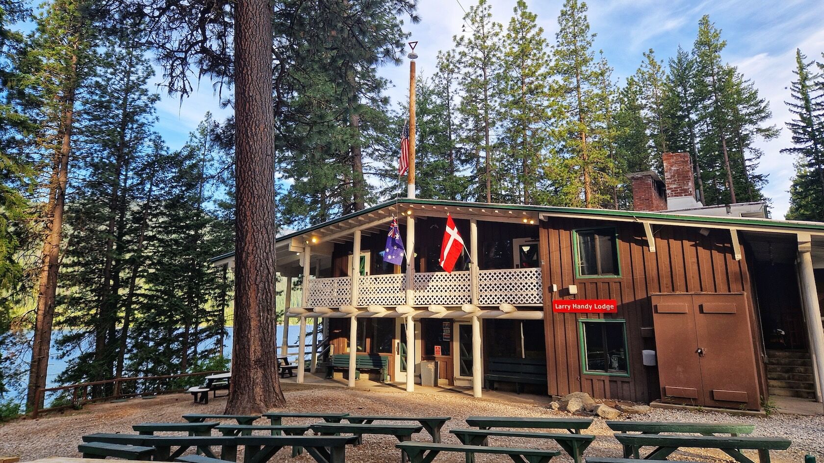 Friends of Lake Wenatchee Y Camp logo